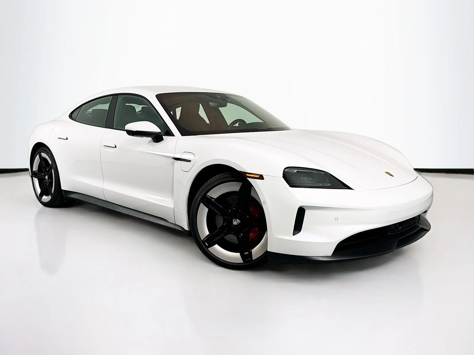 New 2025 White Porsche 4S image 7