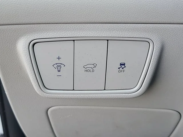 Used 2024 White Hyundai Limited image 15