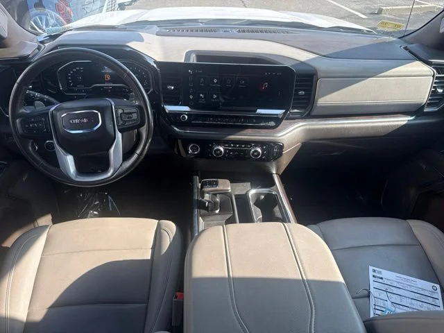 Used 2023 White GMC SLT image 25