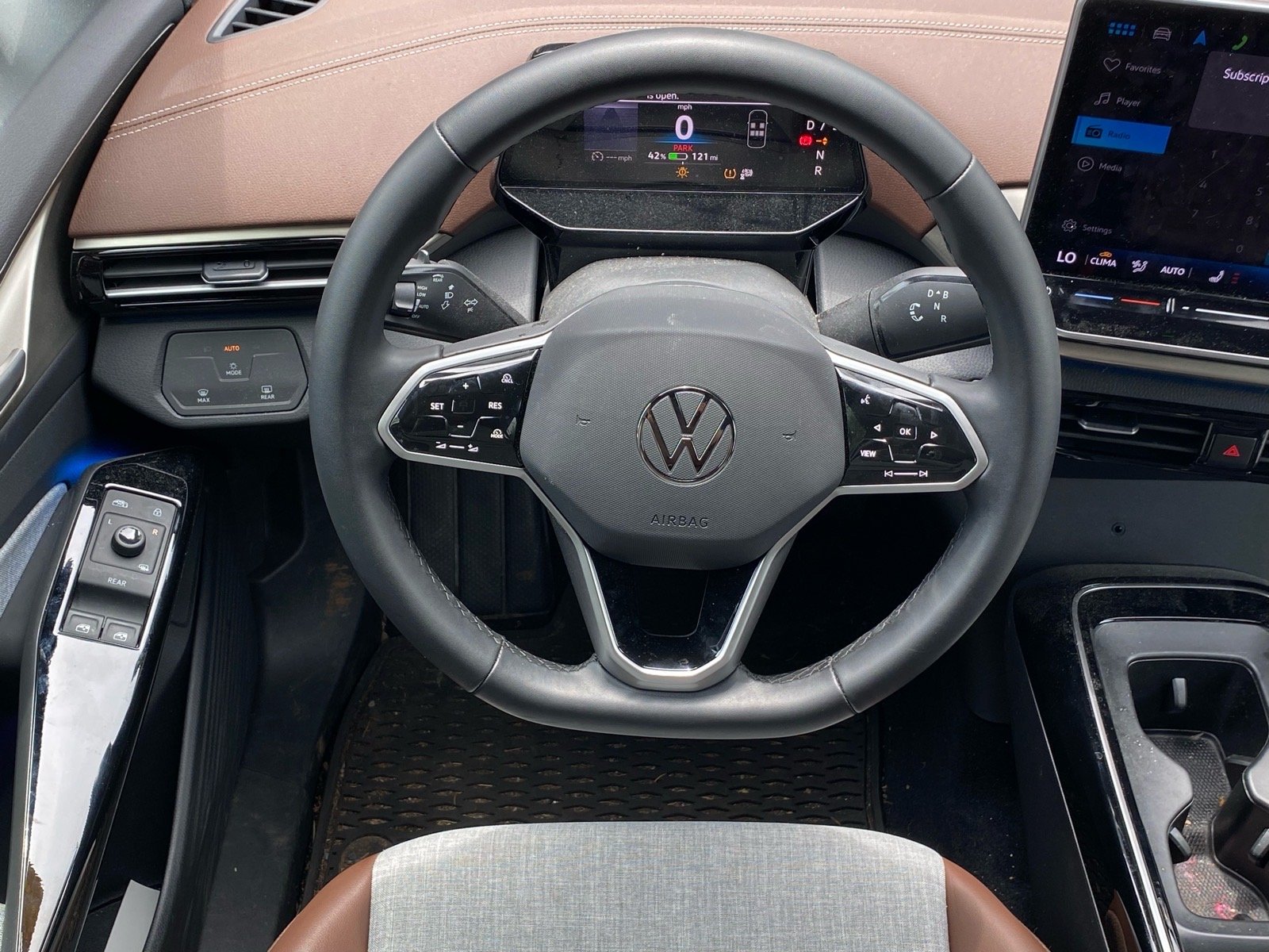 Certified Used 2025 Black Volkswagen Pro image 4