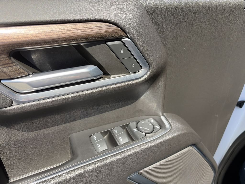Used 2023 White Chevrolet RST image 19