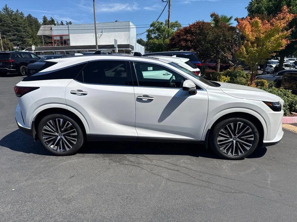 Certified Used 2025 White Lexus 350h Premium Plus image 11