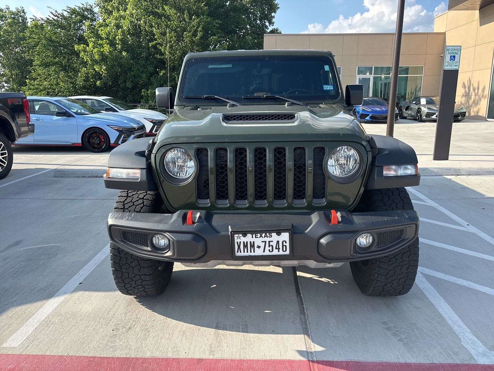 Used 2023 Sarge Green Clearcoat Jeep Mojave image 3
