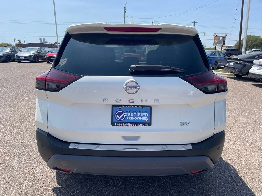 Used 2023 White Nissan SV image 5