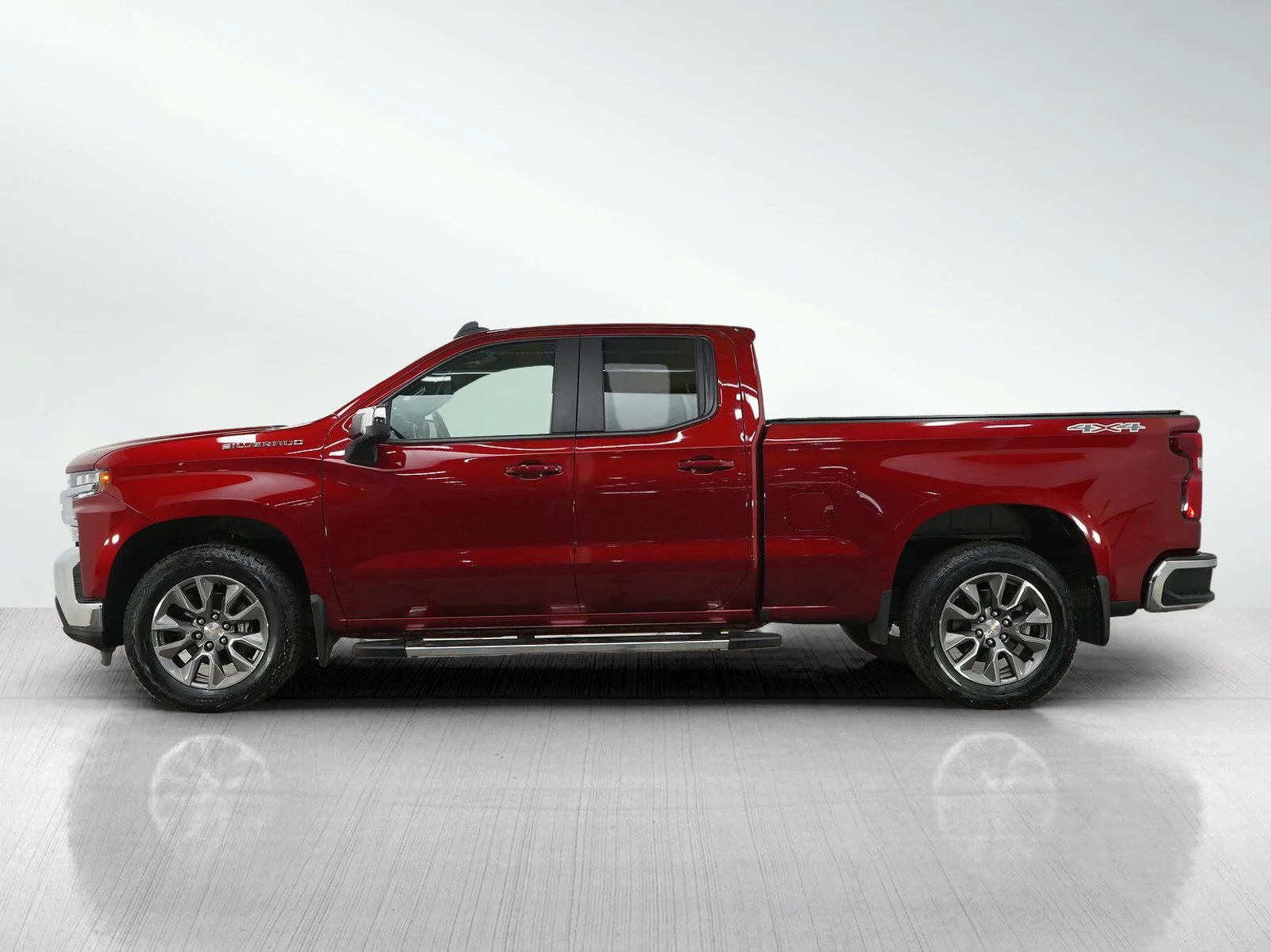 Used 2022 Chevrolet Silverado 1500 Limited LT with VIN 1GCRYDEK6NZ220909 for sale in Roseville, Minnesota