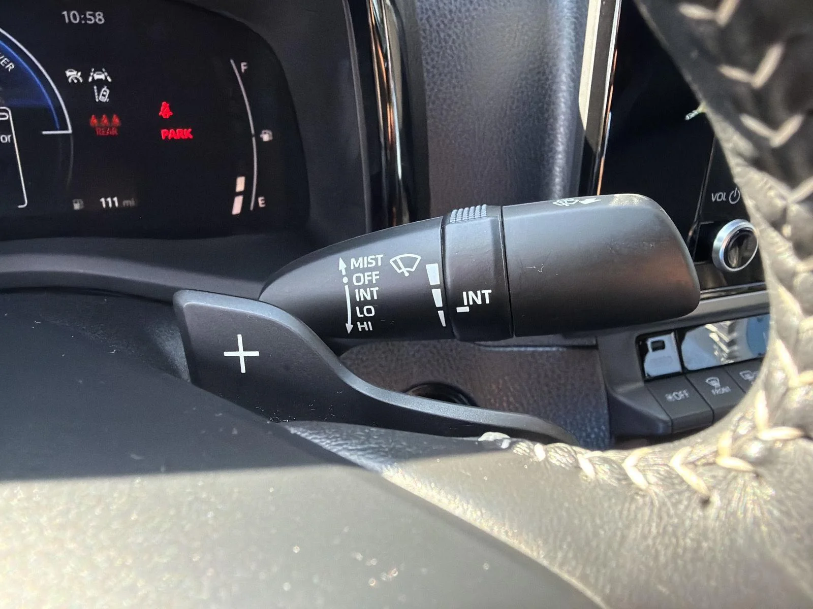 Used 2025 Underground Toyota LE image 18