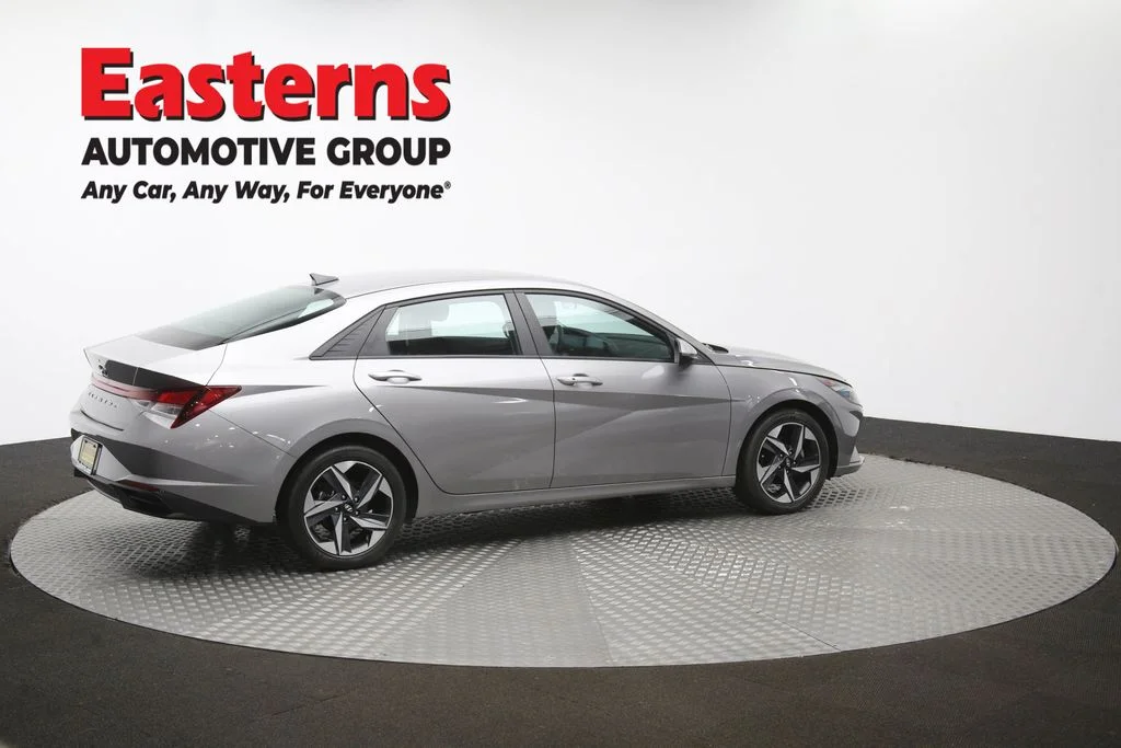 Used 2023 Silver Hyundai SEL image 37