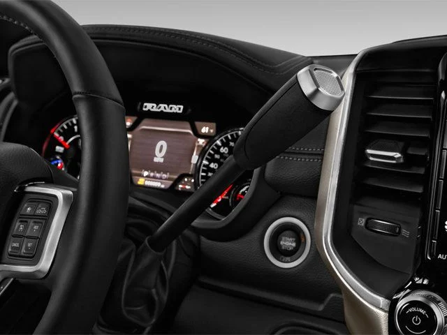 Used 2017 Silver Ram Laramie image 9