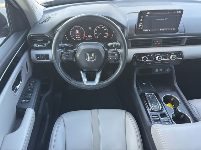 Used 2024 Obsidian Blue Pearl Honda Touring image 15