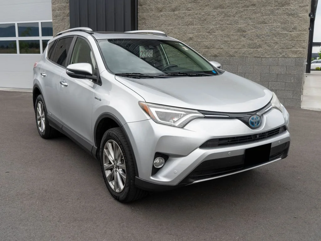 Used 2016 Silver Toyota Limited image 1