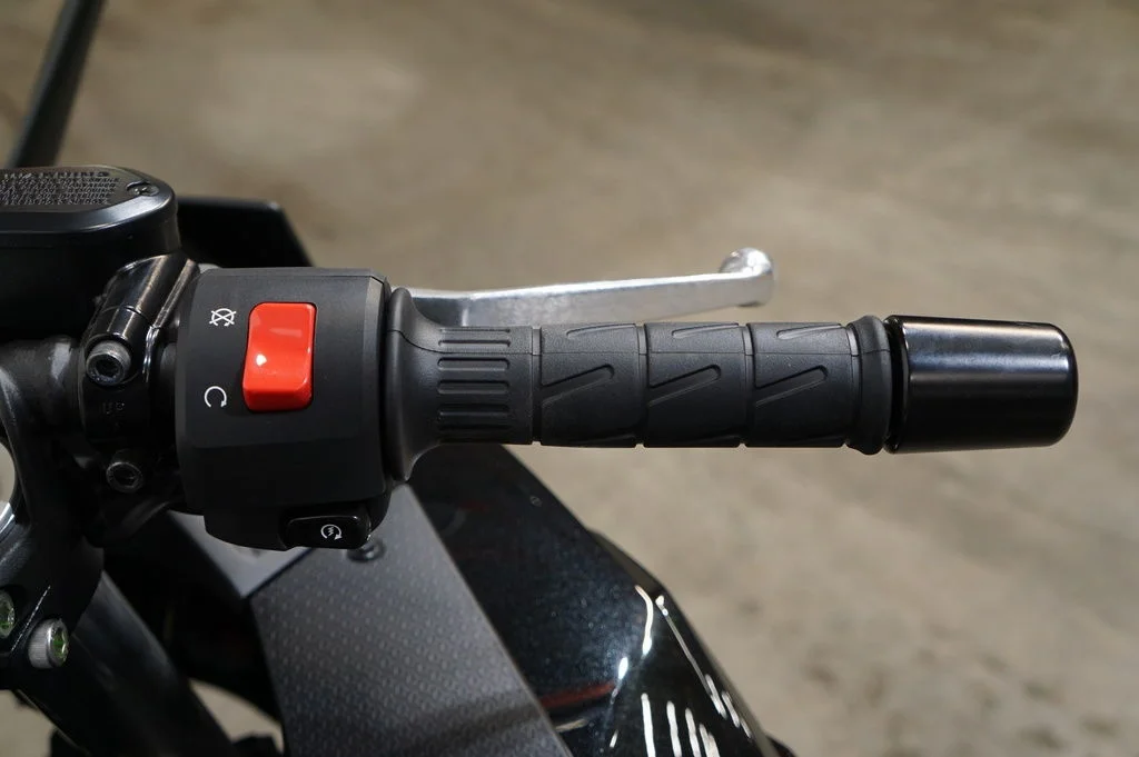 New 2026 Metallic Flat Spark Black/Metallic Spark Black Kawasaki Metallic Flat Spark Black image 9