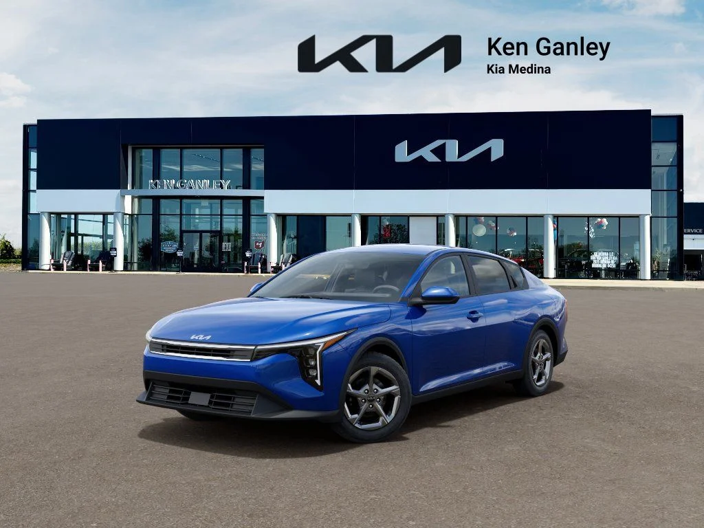 2026 Kia K4 LXS AT's photo