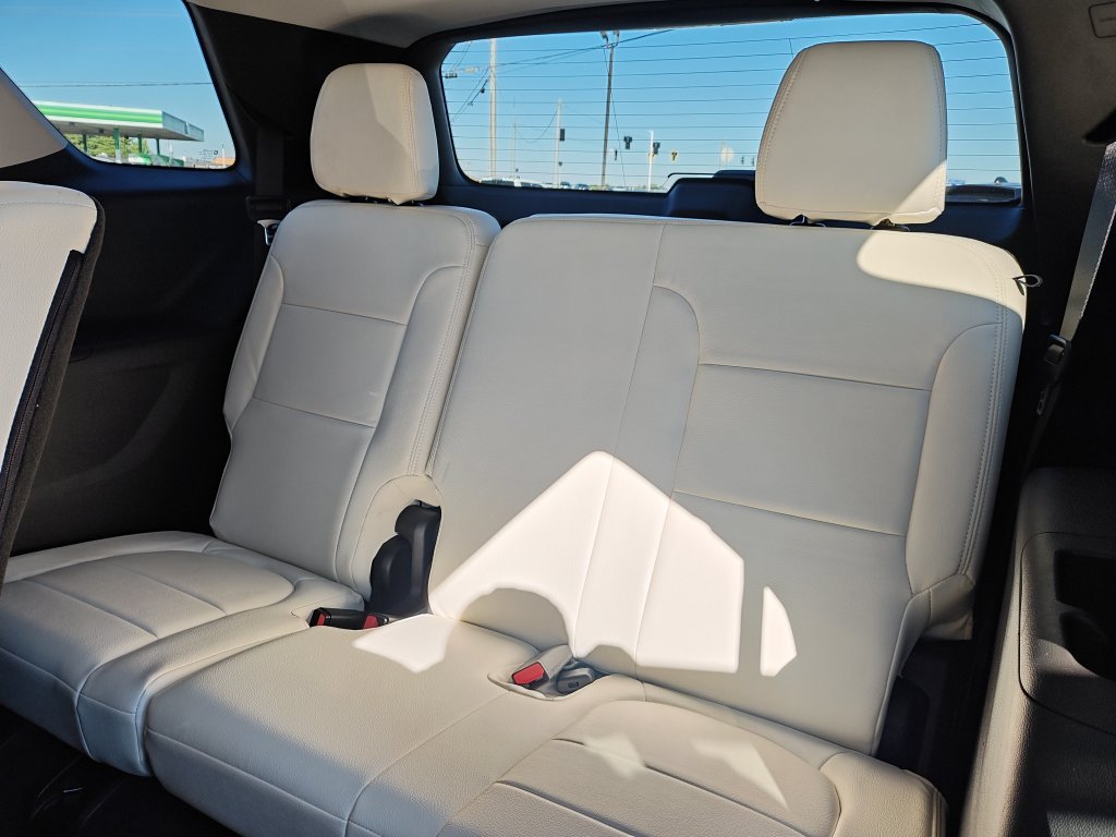 Used 2020 Black Chevrolet LS image 25