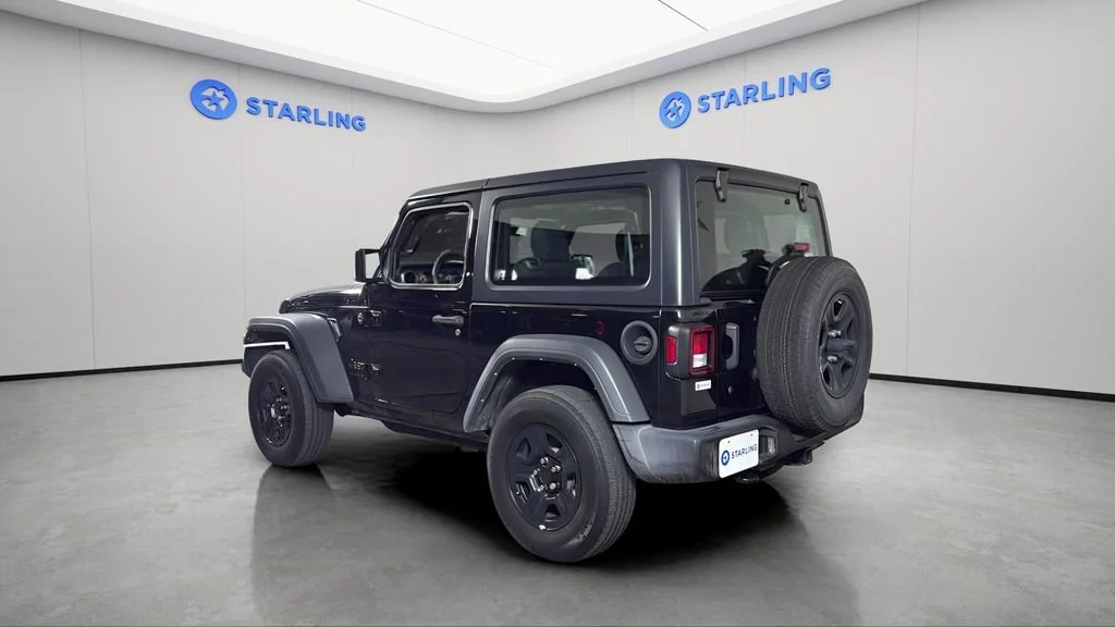 Used 2022 Black Jeep Sport 4x4 image 5