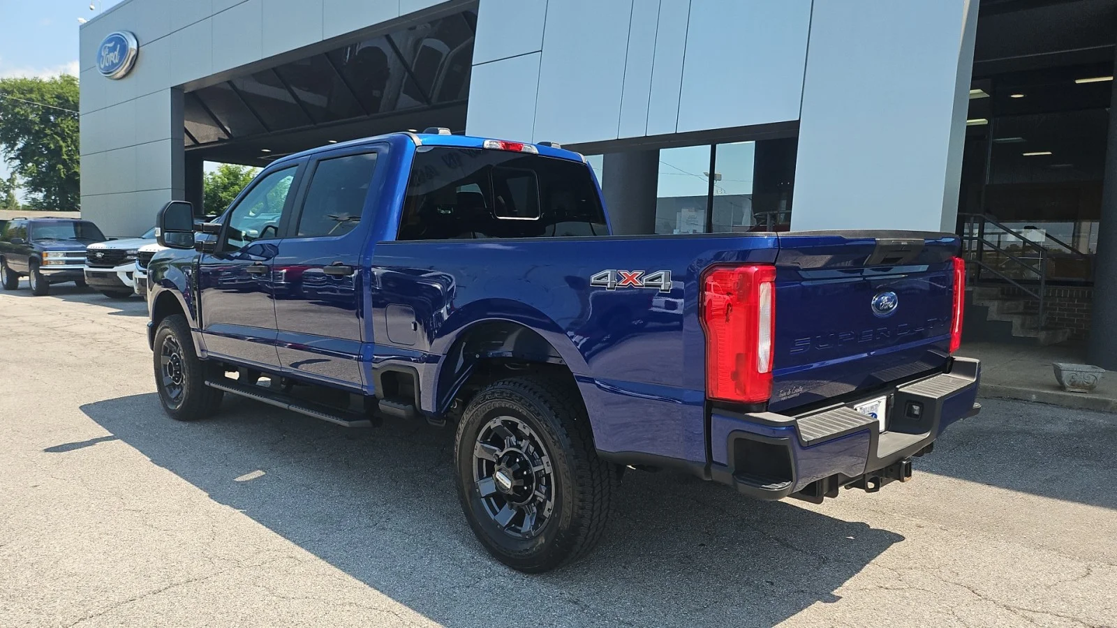 Used 2026 Blue Ford 2026 FORD F-250 XL CREW CAB 4DR 160 WB 4WD HD image 3