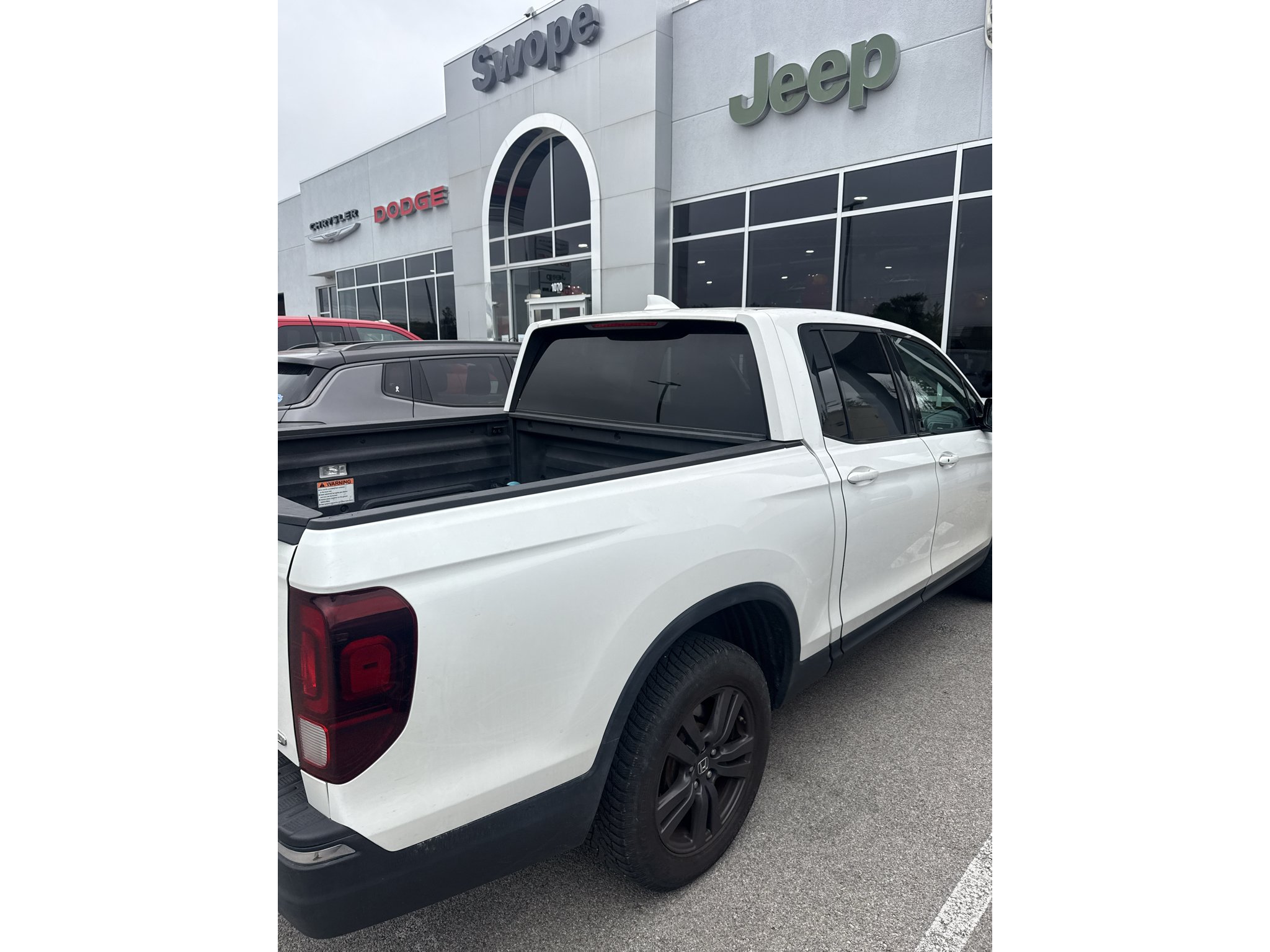 Used 2020 Platinum White Pearl Honda Sport image 7