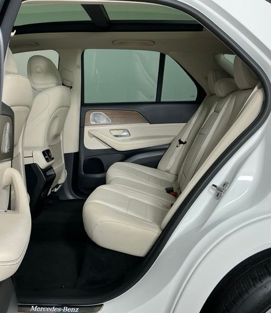 Used 2022 White Mercedes-Benz GLE 350 image 17
