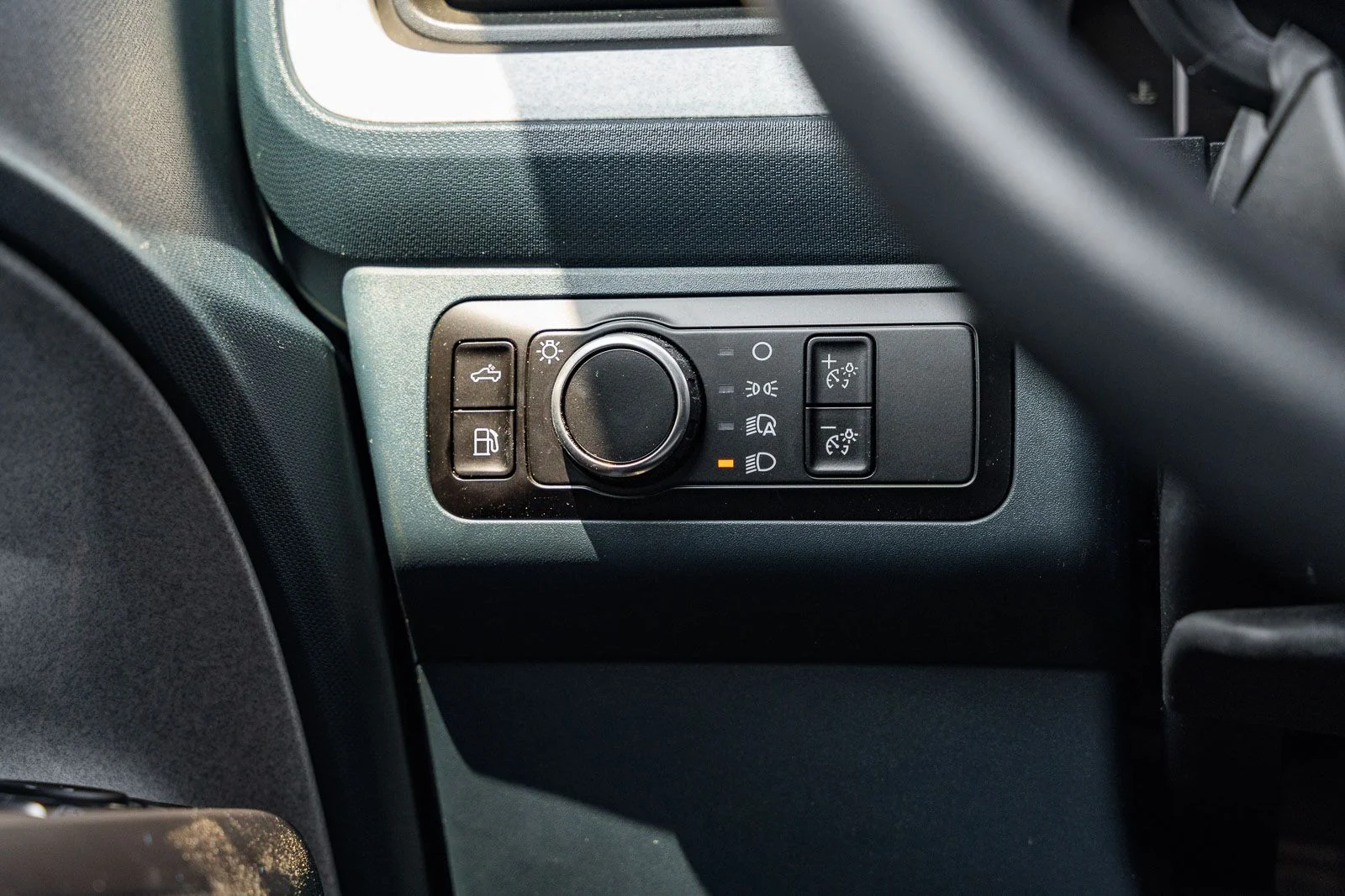 Used 2025 Gray Ford XLT image 24