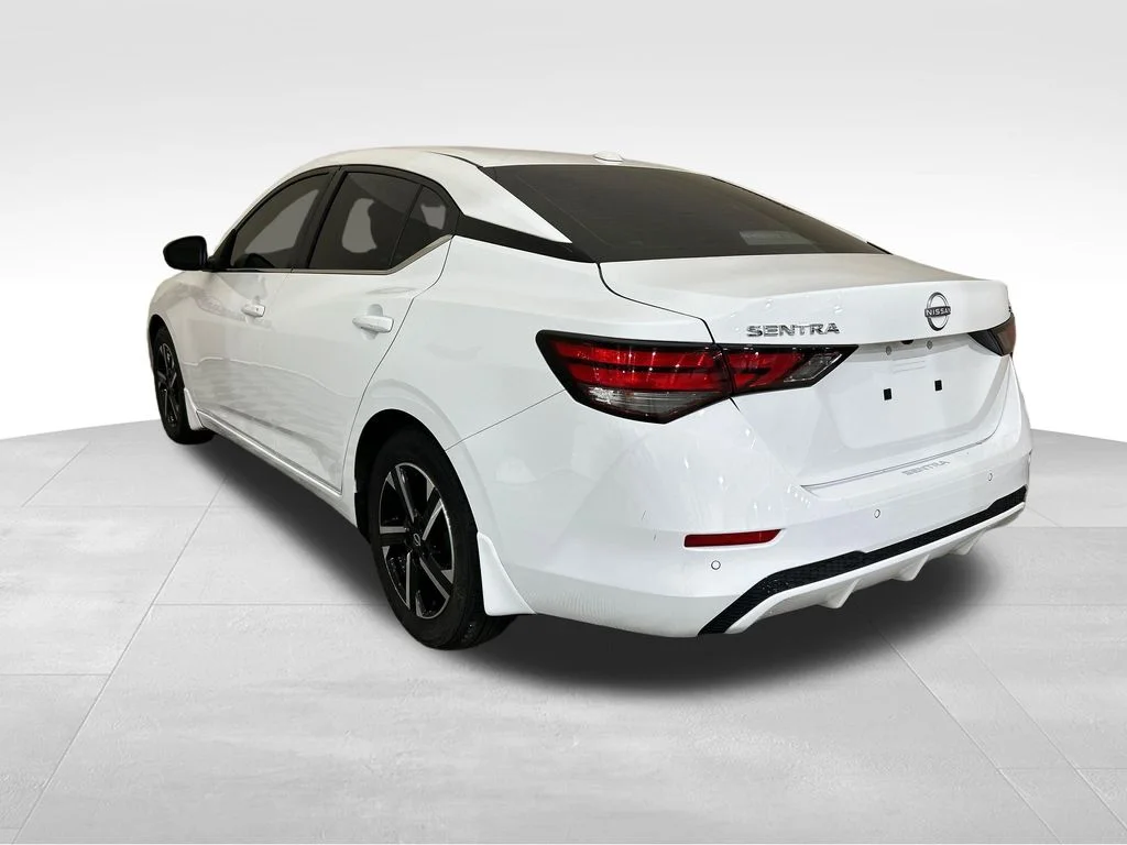Used 2024 White Nissan SV image 3