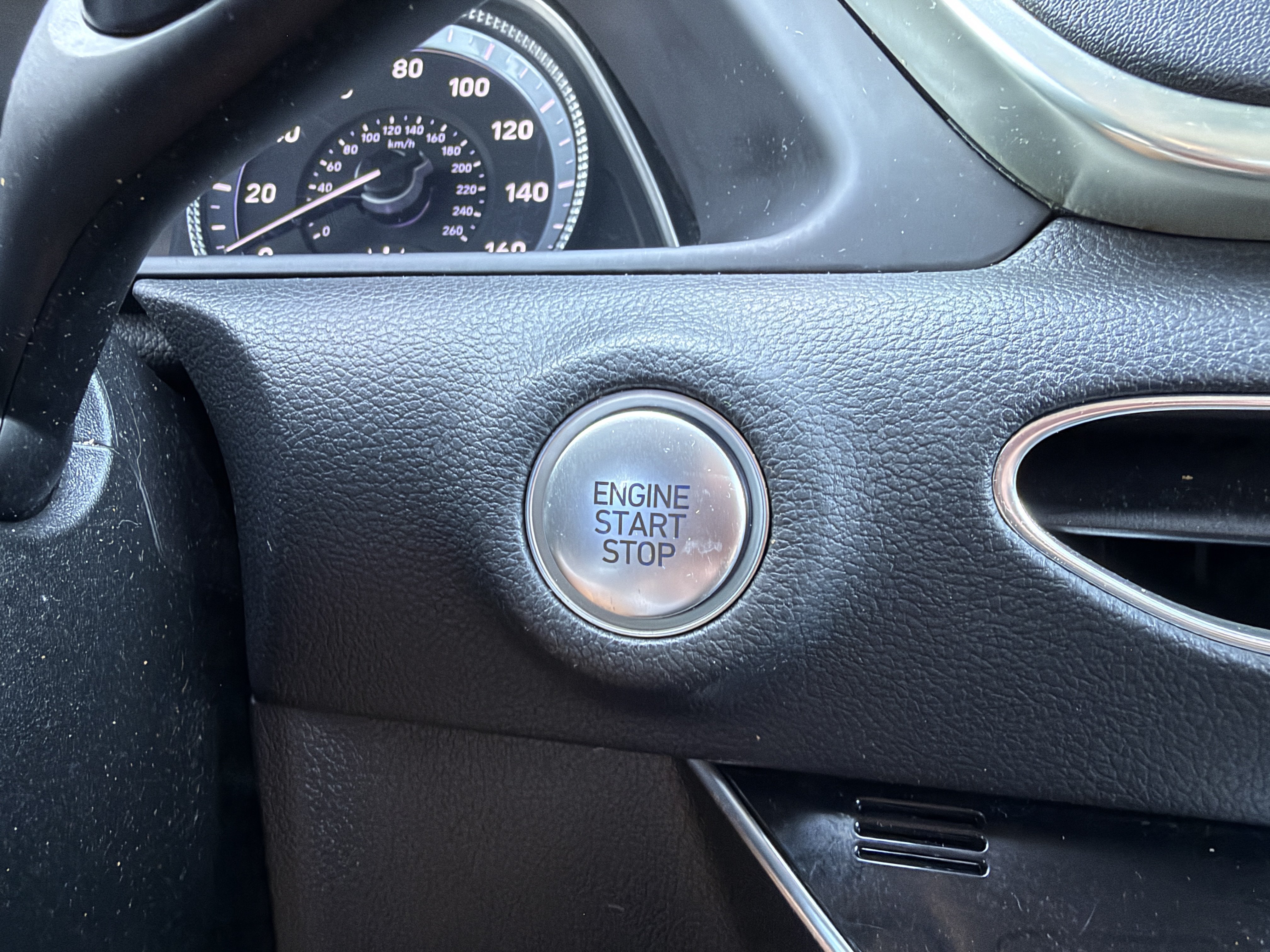 Used 2021 Quartz White Hyundai SEL image 18