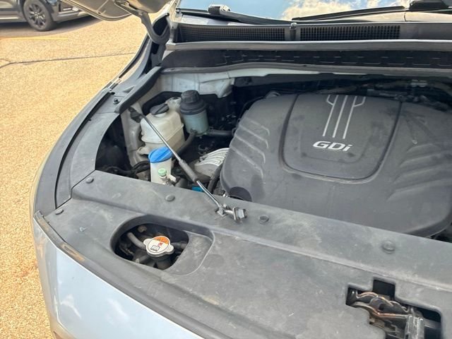 Used 2015 Silver Kia LX image 21