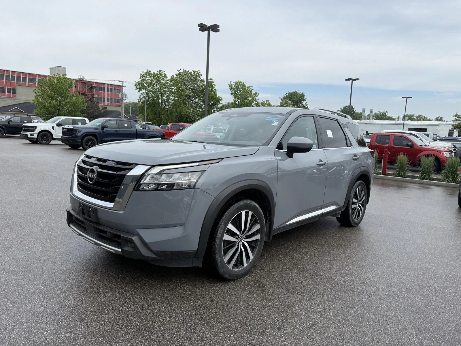 Used 2024 BLUE NISSAN PLATINUM 4WD image 7