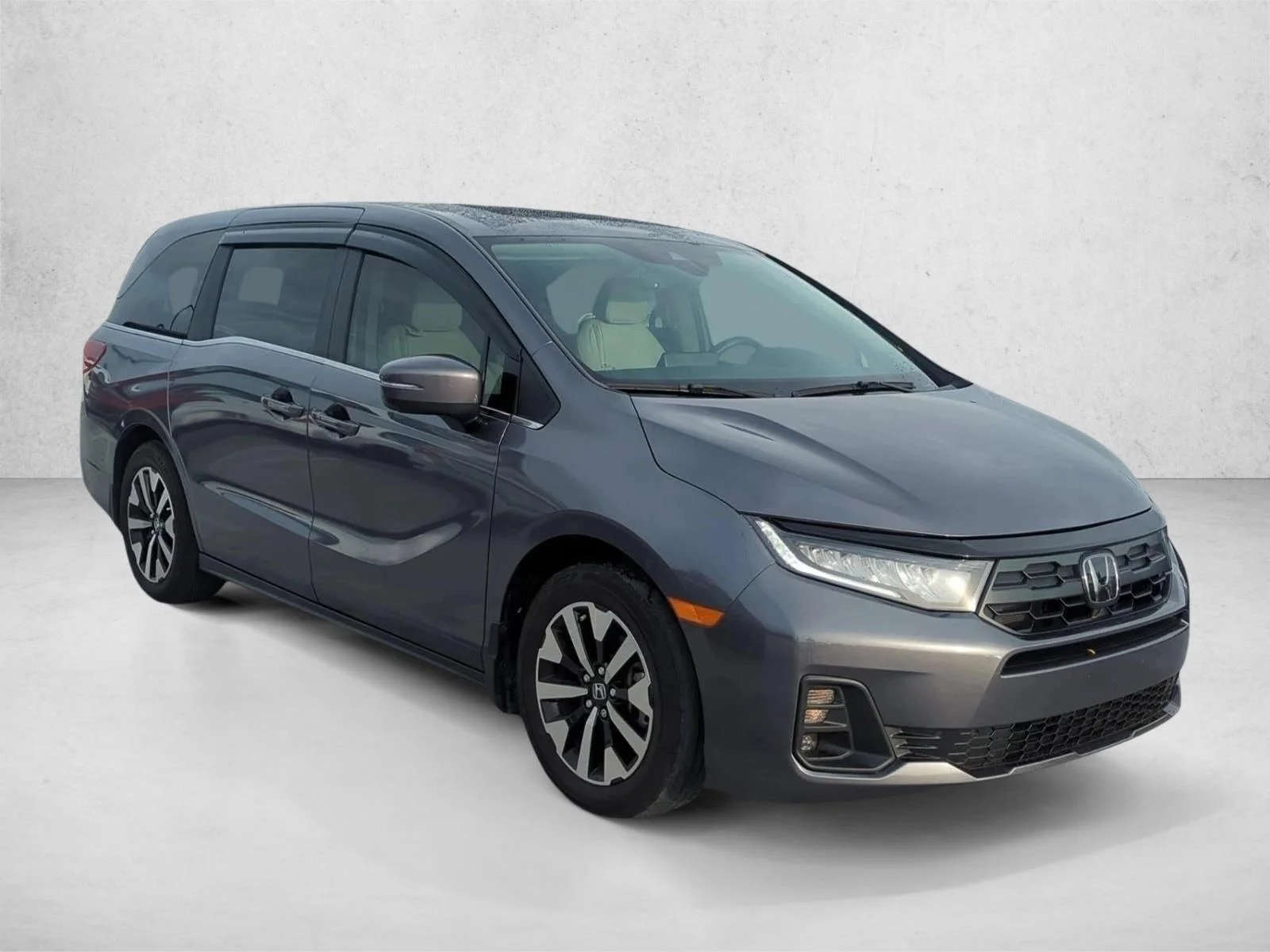 Used 2025 Gray Honda EX-L image 3