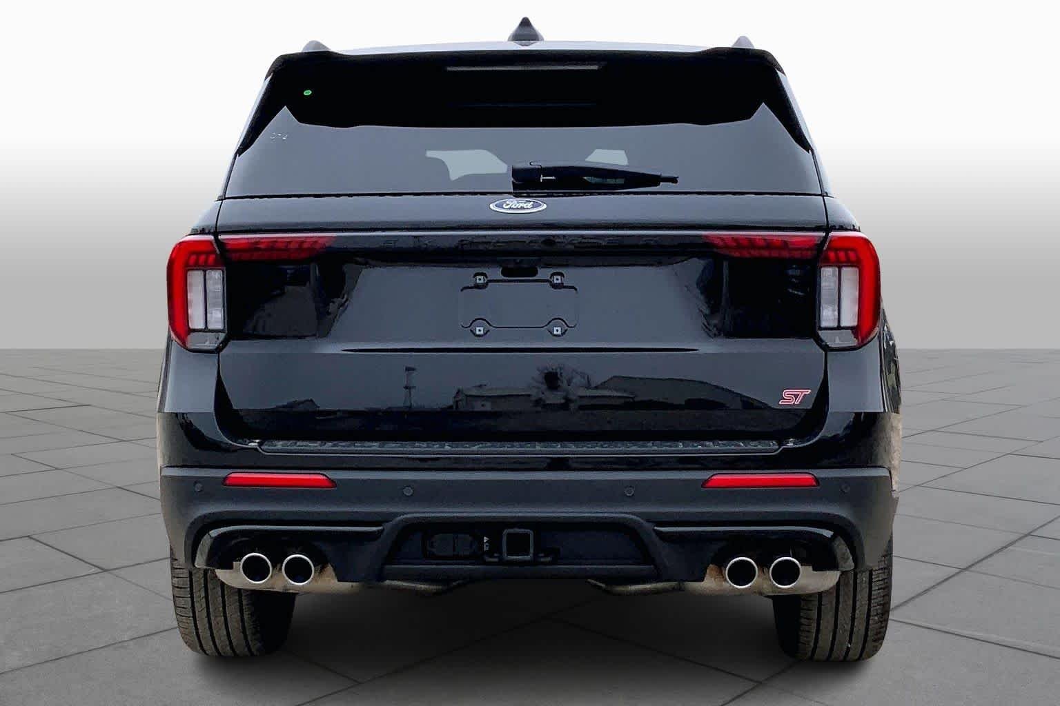 New 2026 Agate Black Metallic Ford ST image 4