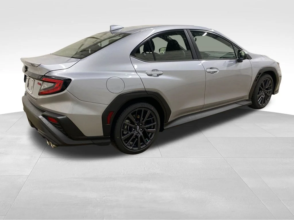 New 2026 ICE SILVER METALLIC Subaru Premium image 4