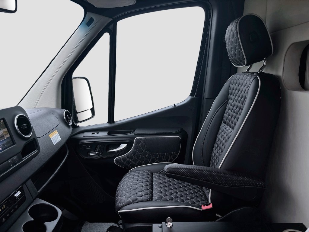 New 2026  Mercedes-Benz Midwest Business Class J Club image 35