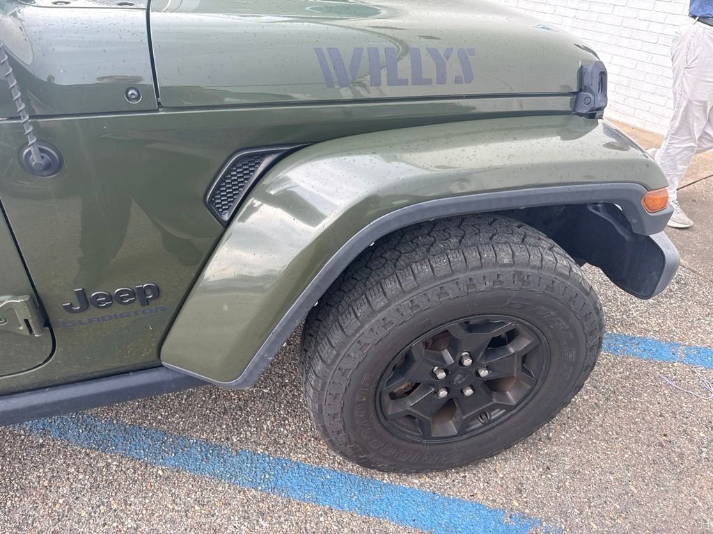 Used 2022 Green Jeep Willys image 11