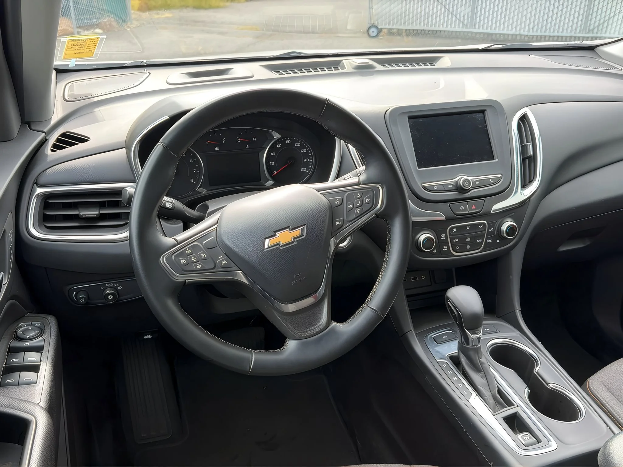Used 2024 Summit White Chevrolet LT image 14
