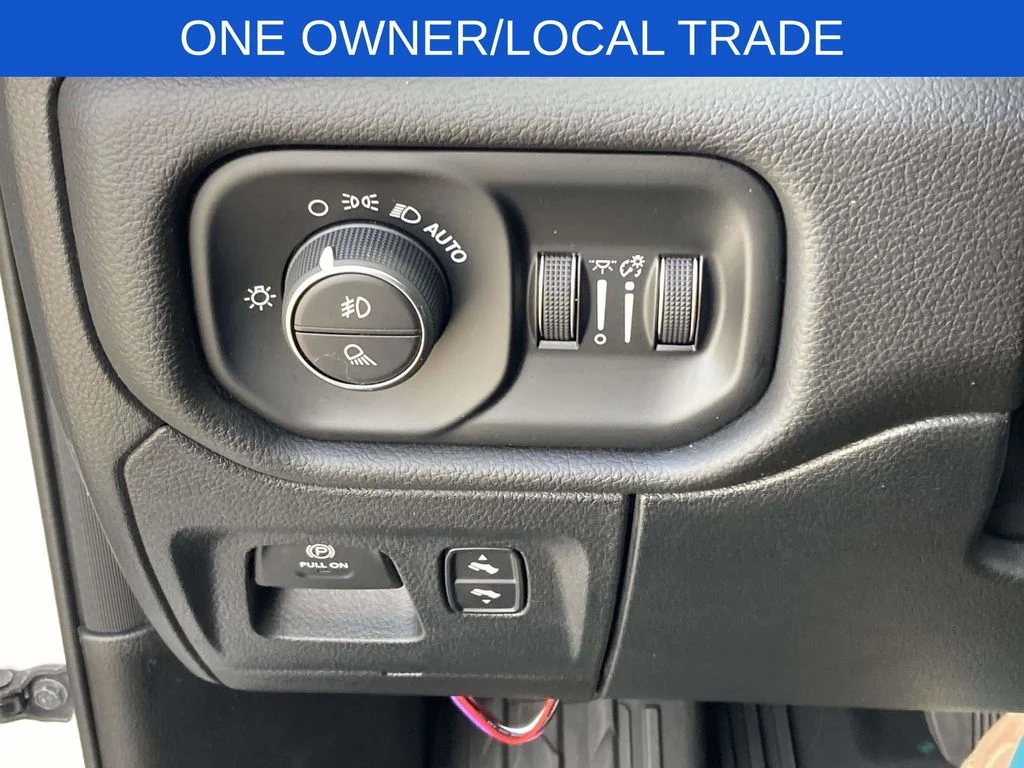 Used 2025 White Ram Laramie image 26