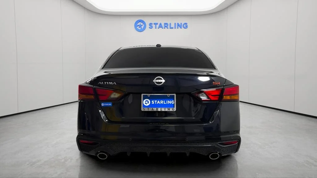 Used 2024 Black Nissan SR FWD image 7