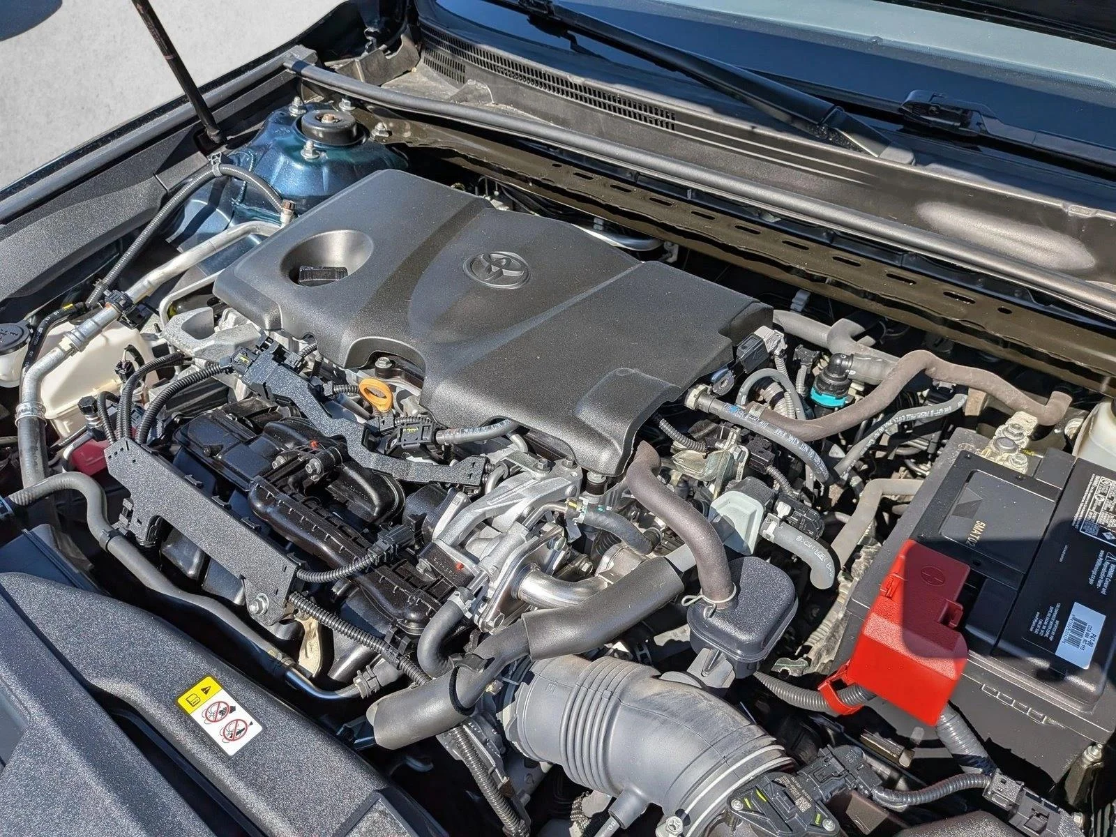 Used 2019 Galactic Aqua Mica Toyota LE image 22