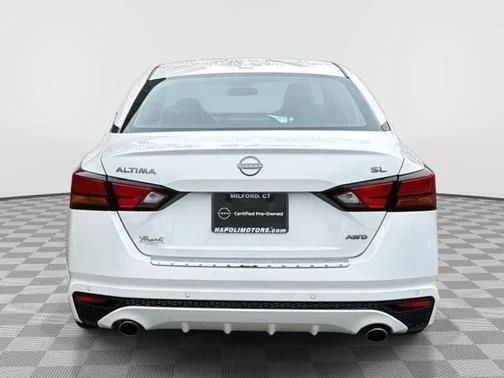 Certified Used 2023 White Nissan 2.5 SL image 4