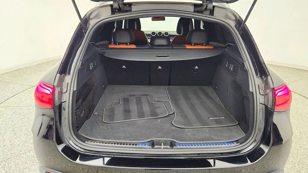 Used 2023 Black Mercedes-Benz GLC 300 4MATIC SUV w/ AMG® Line & Exclusive Trim Pkg image 20