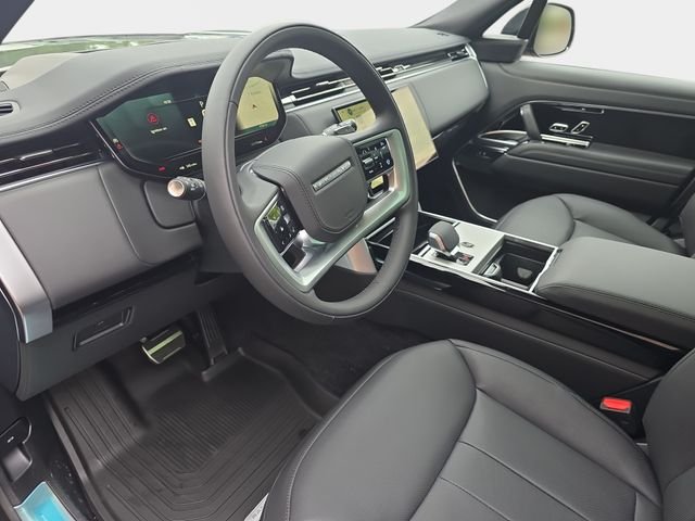New 2026 Carpathian Grey Land Rover SE image 13