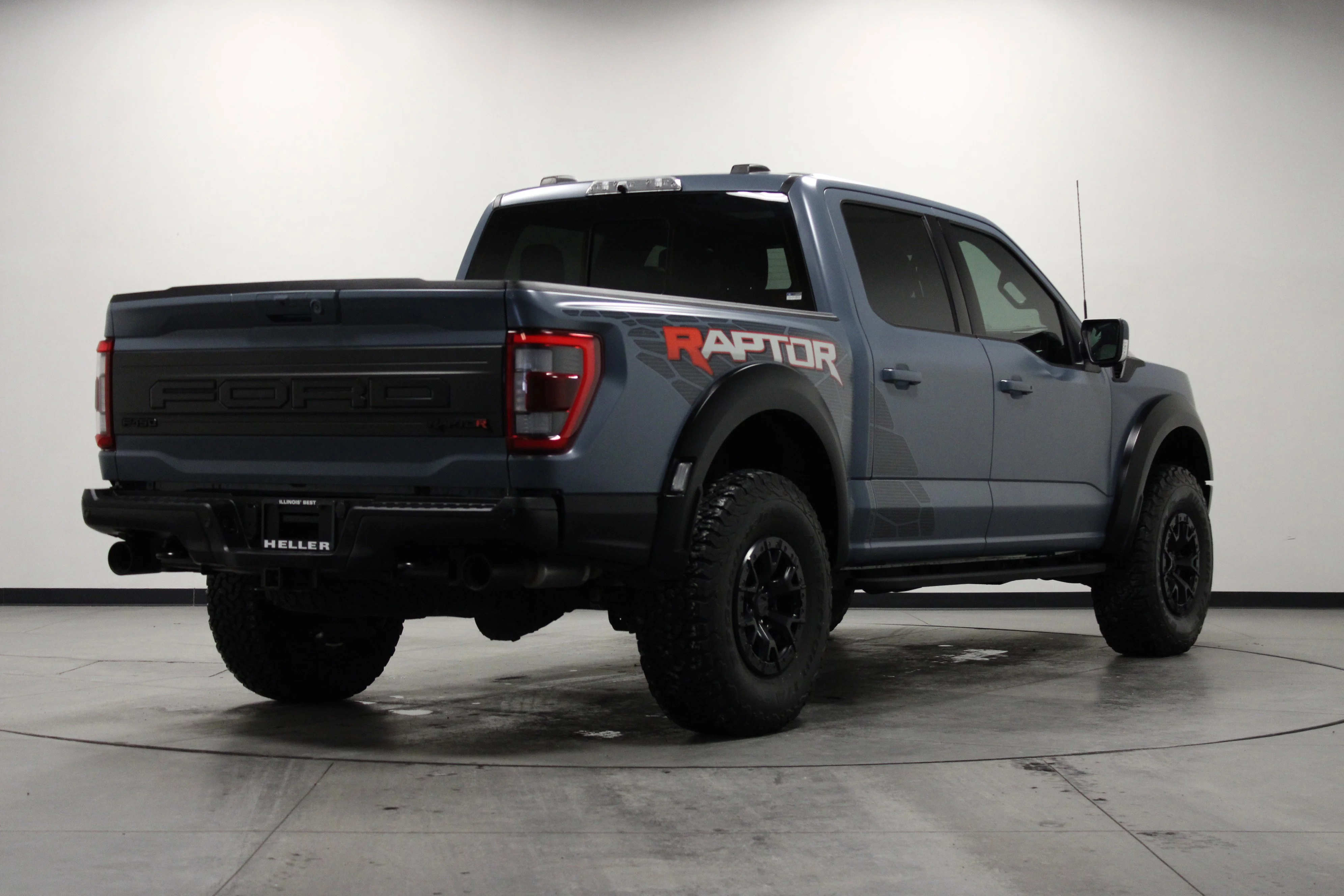 Used 2023 Azure Gray Metallic Ford Raptor image 4