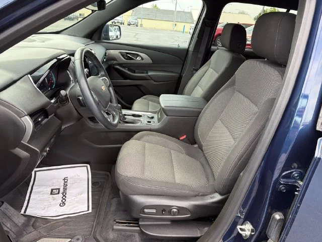 Used 2023 Northsky Blue Metallic Chevrolet LT Cloth image 12