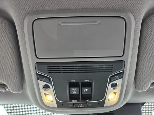 Used 2023 White Honda RTL-E image 26