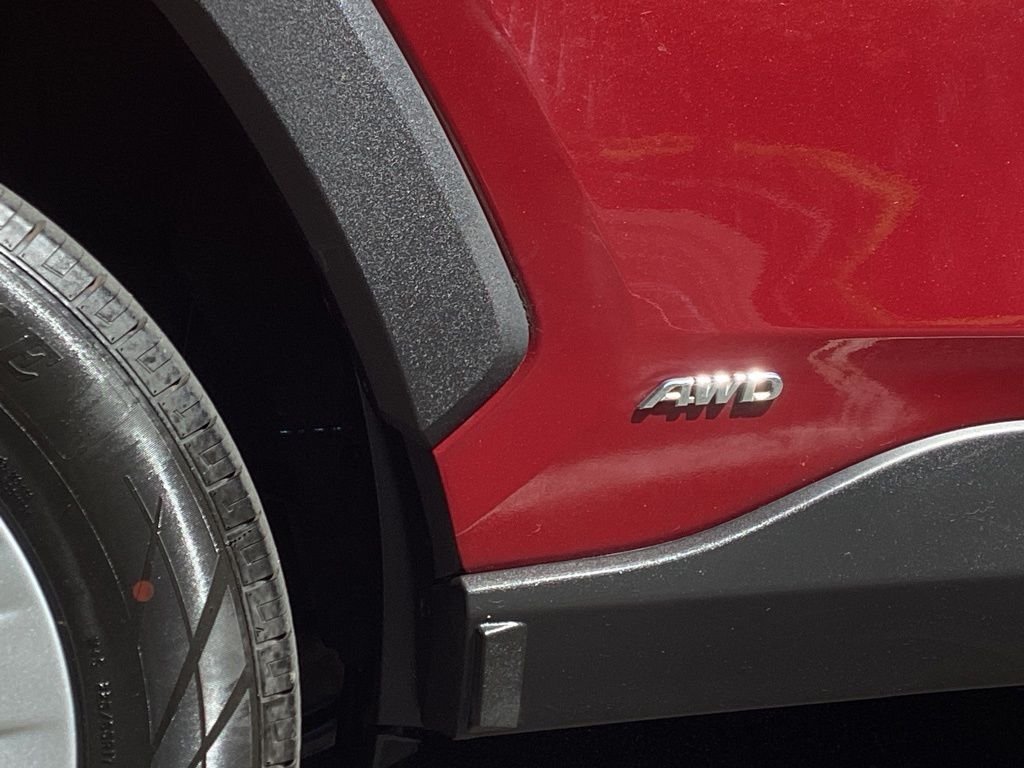 Used 2020 Red Toyota XLE image 16