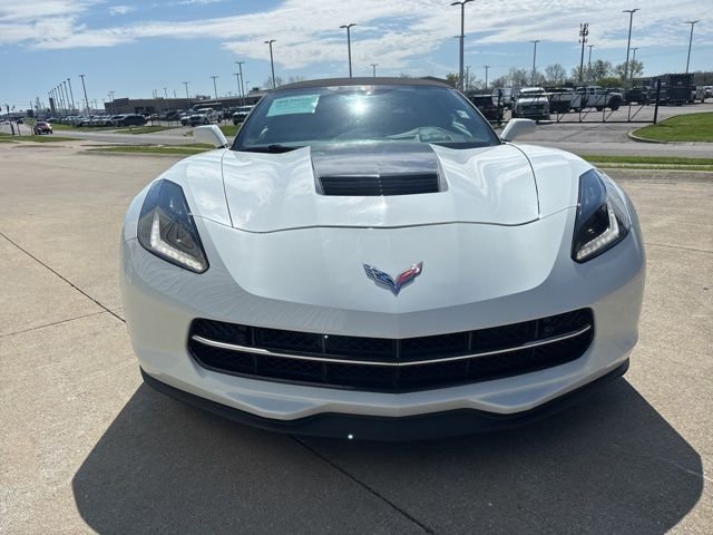 Used 2019 White Chevrolet Stingray Z51 image 3