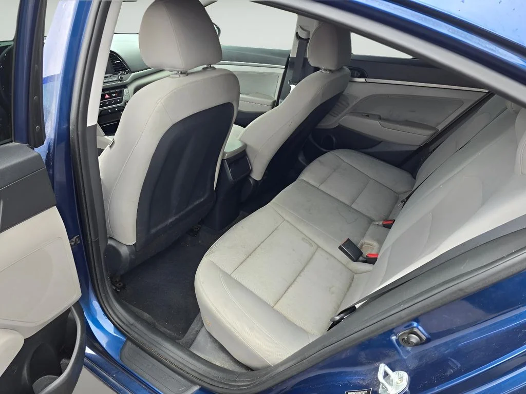 Used 2018 Lakeside Blue Hyundai SEL image 24
