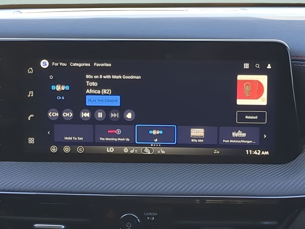 2026 Nissan KICKS SR - Photo 18