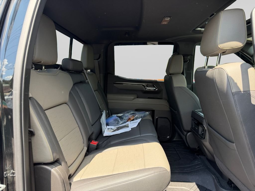 Used 2025 Black Chevrolet ZR2 image 18