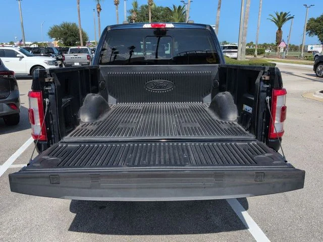 Used 2022 Blue Metallic Ford Lariat image 13