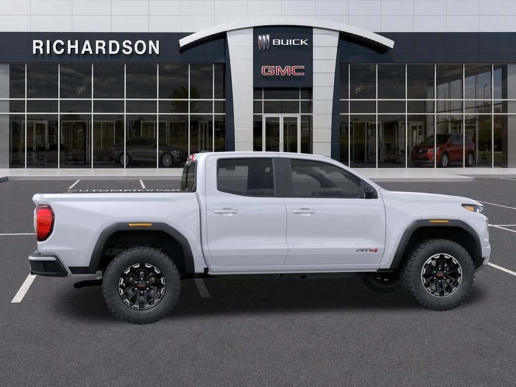 2026 GMC Canyon AT4 - Photo 5