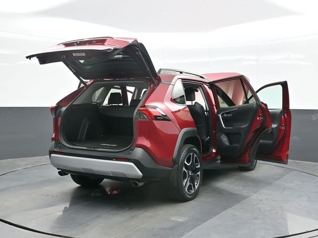Used 2019 Red Toyota Adventure image 29