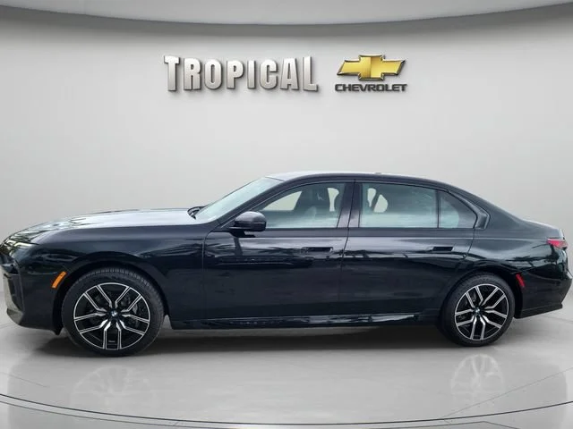 Used 2025 Black BMW 740i image 2